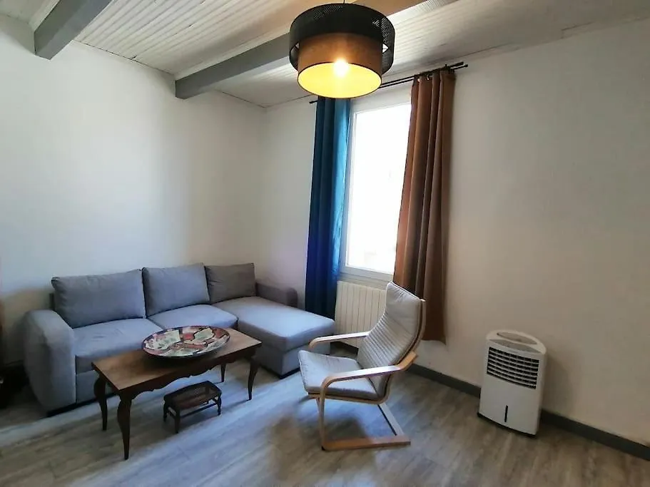 Holiday home Maison 3 Chambres+Centre Ville+Terrase Arles