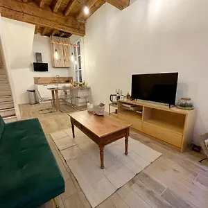Hébergement de vacances La Roquette Me Taquine, Arles